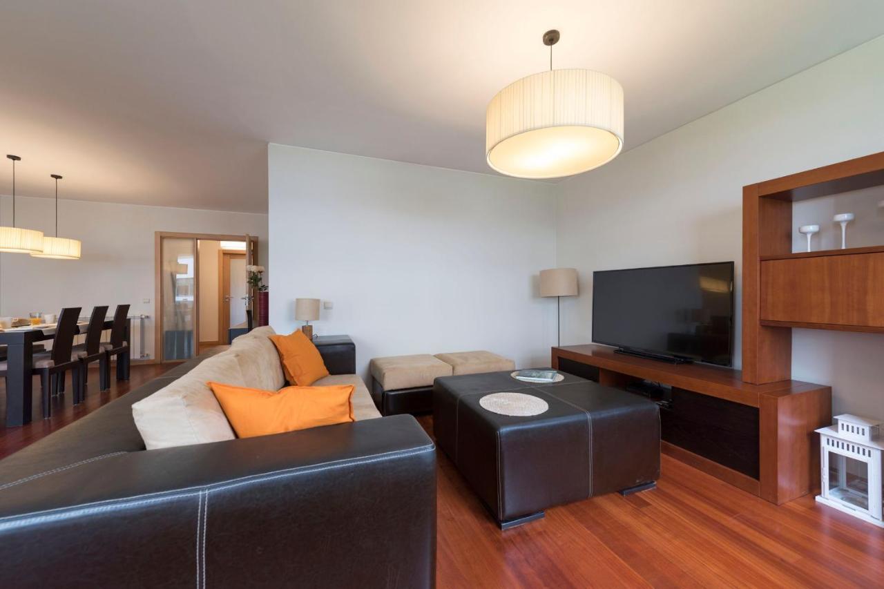Lovelystay - Oporto Beach Apartment With 2 Free Parking Spots Matosinhos  Extérieur photo