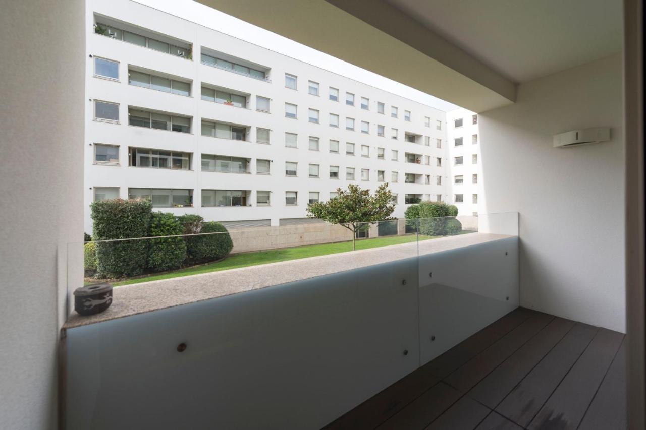Lovelystay - Oporto Beach Apartment With 2 Free Parking Spots Matosinhos  Extérieur photo